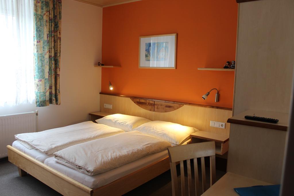 Gaestehaus Karassowitsch Rust Esterno foto