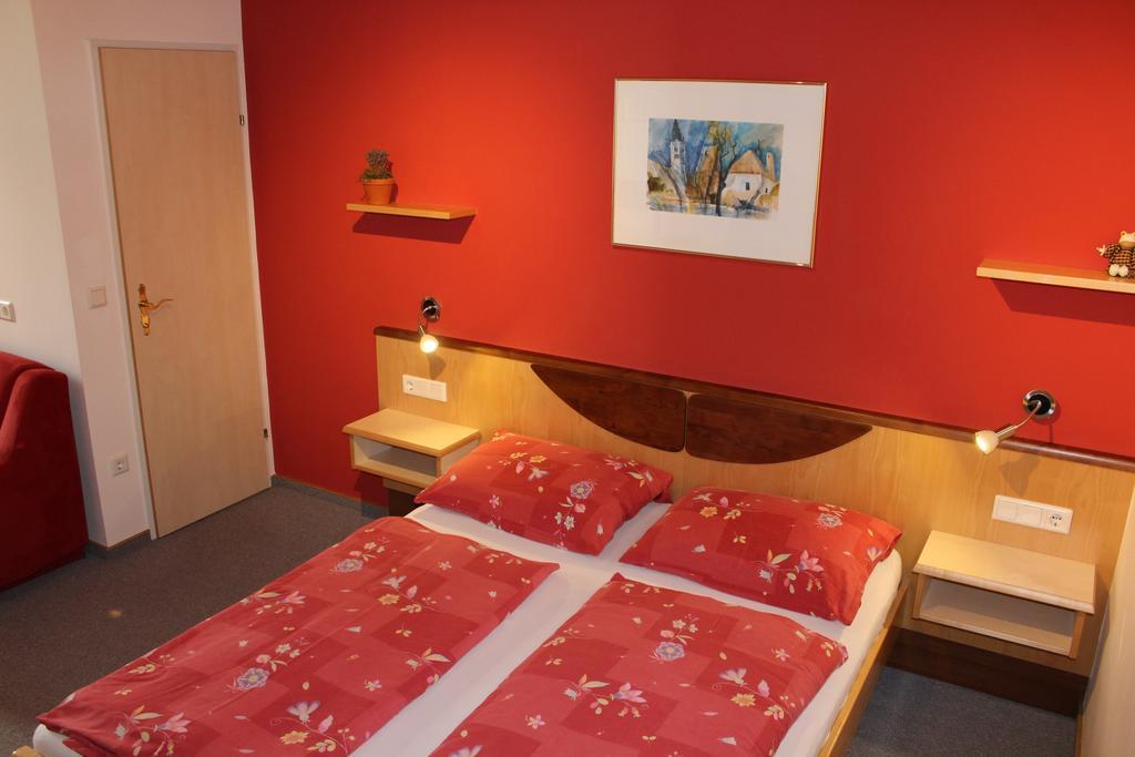 Gaestehaus Karassowitsch Rust Esterno foto